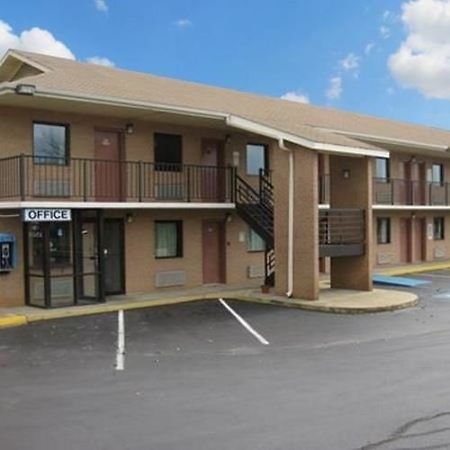 Econo Lodge Richburg Екстериор снимка