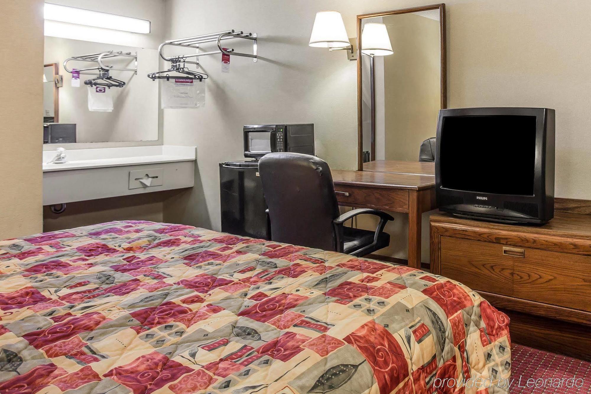Econo Lodge Richburg Екстериор снимка