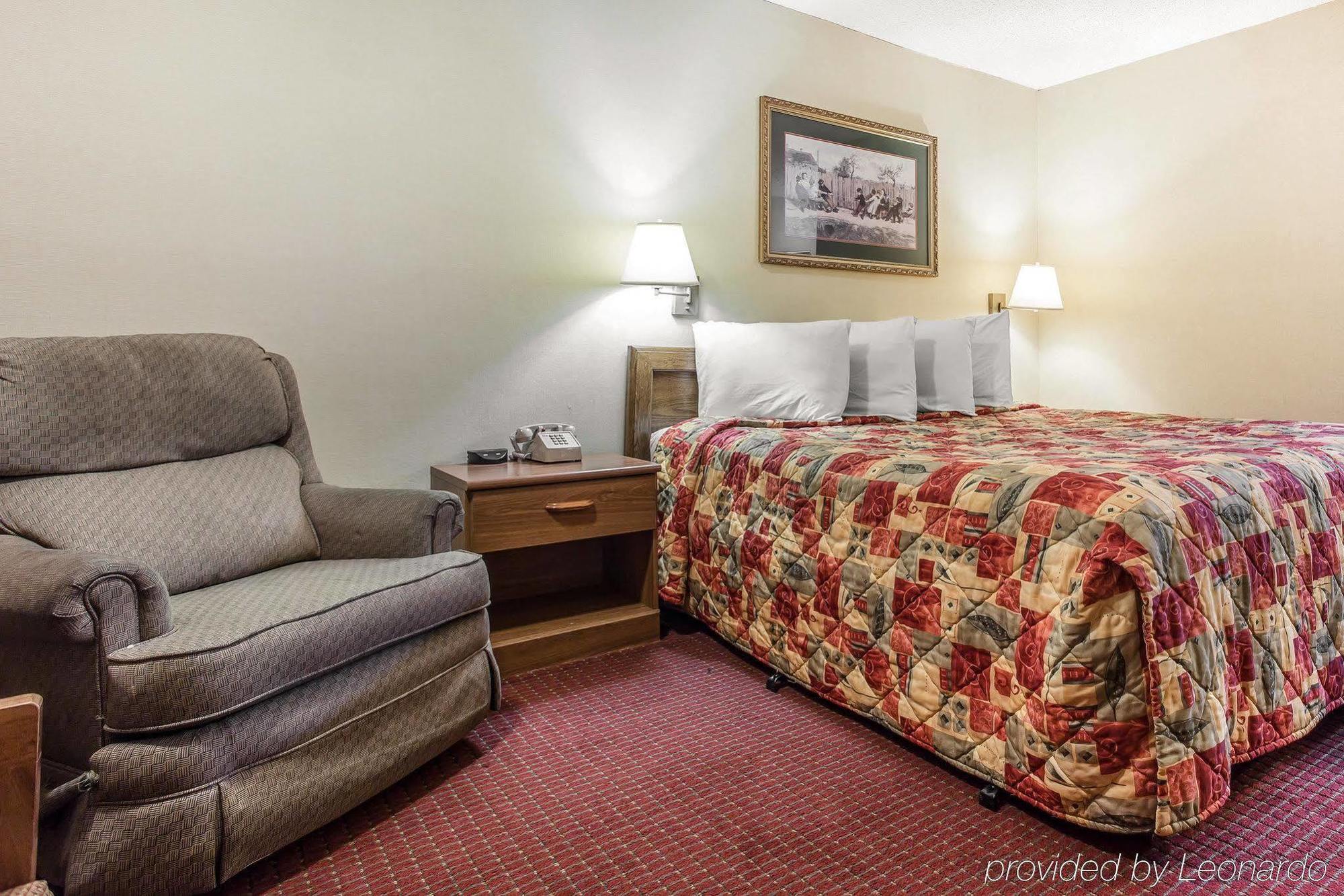 Econo Lodge Richburg Екстериор снимка