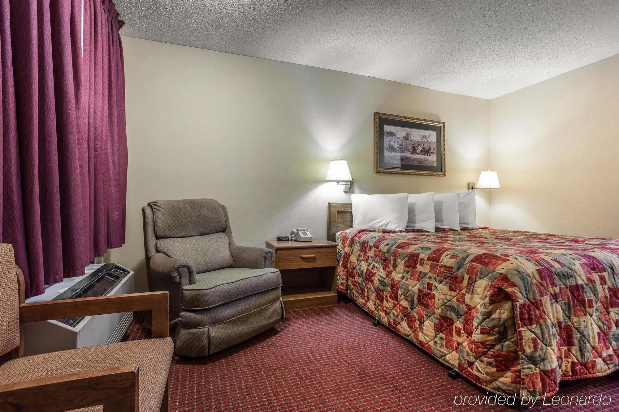 Econo Lodge Richburg Екстериор снимка