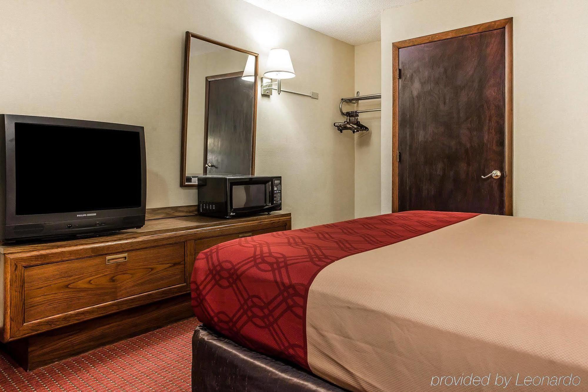 Econo Lodge Richburg Екстериор снимка