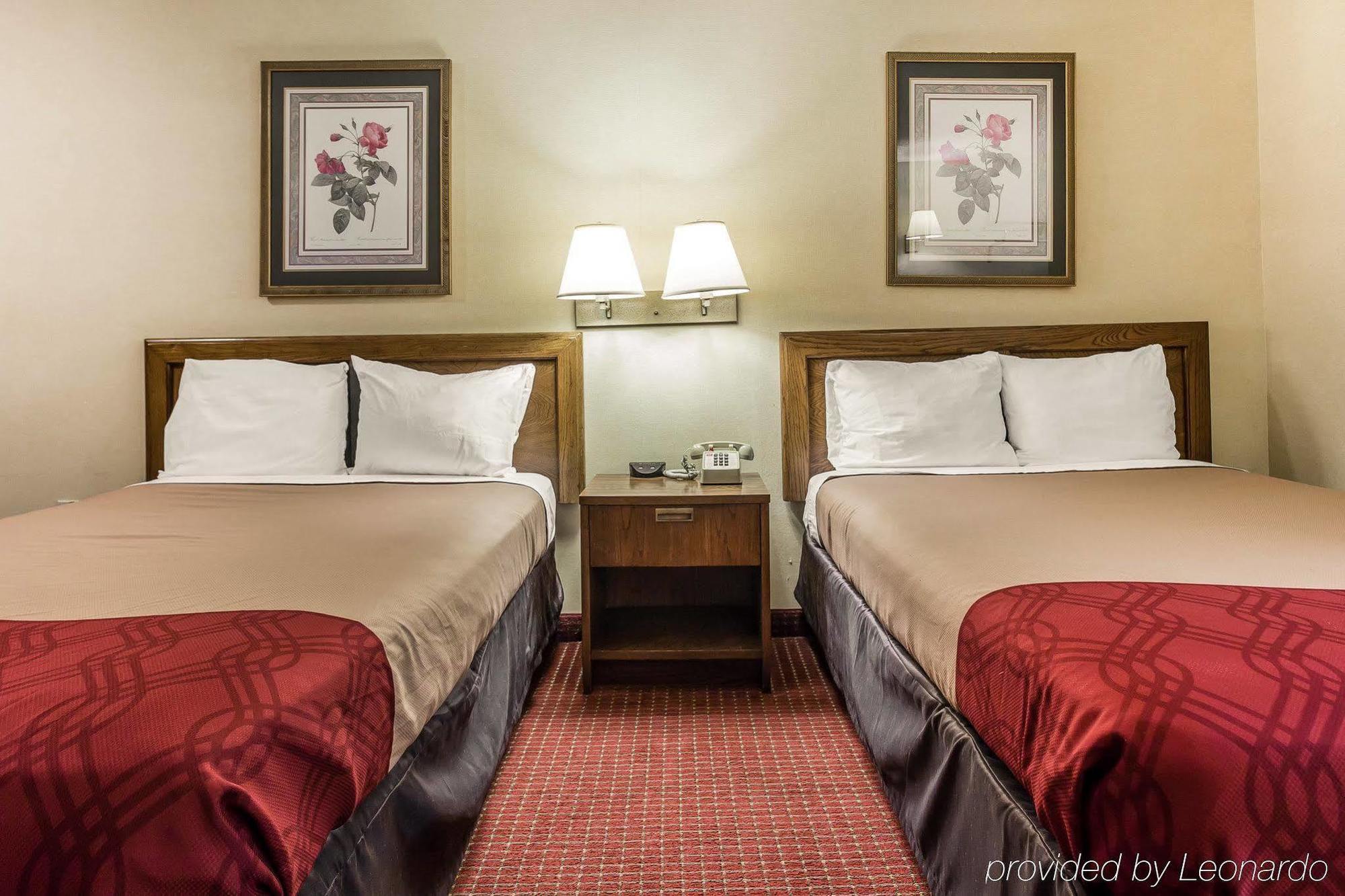 Econo Lodge Richburg Екстериор снимка