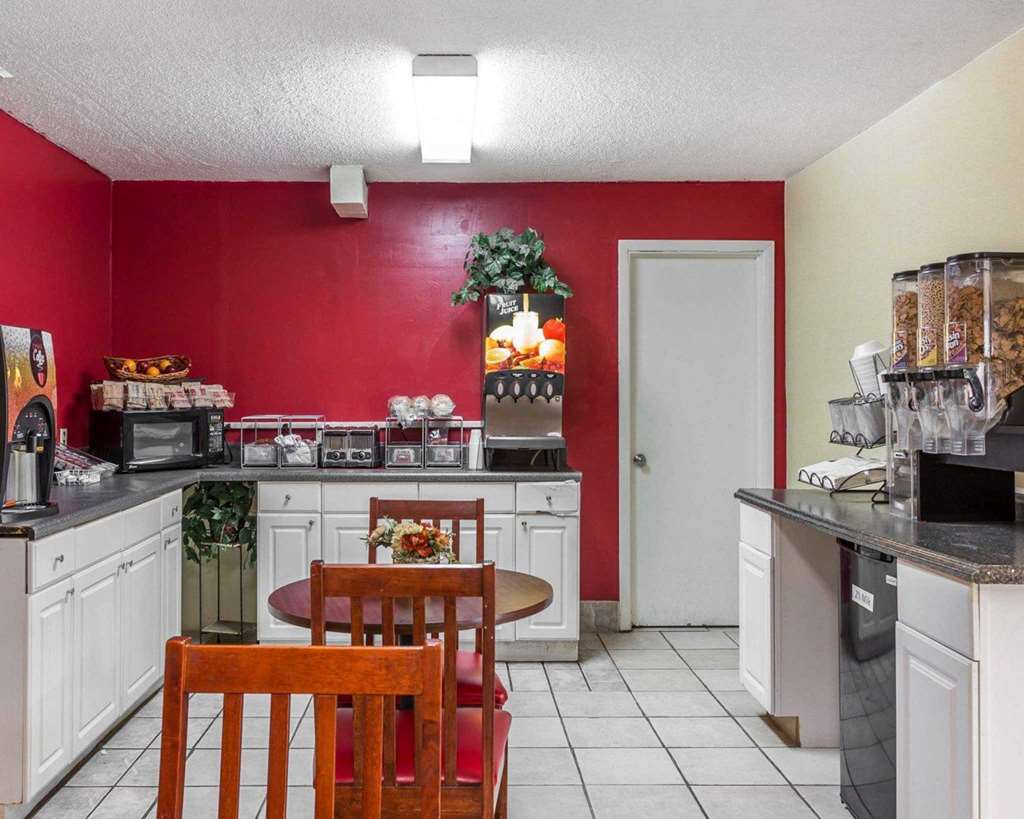 Econo Lodge Richburg Ресторант снимка