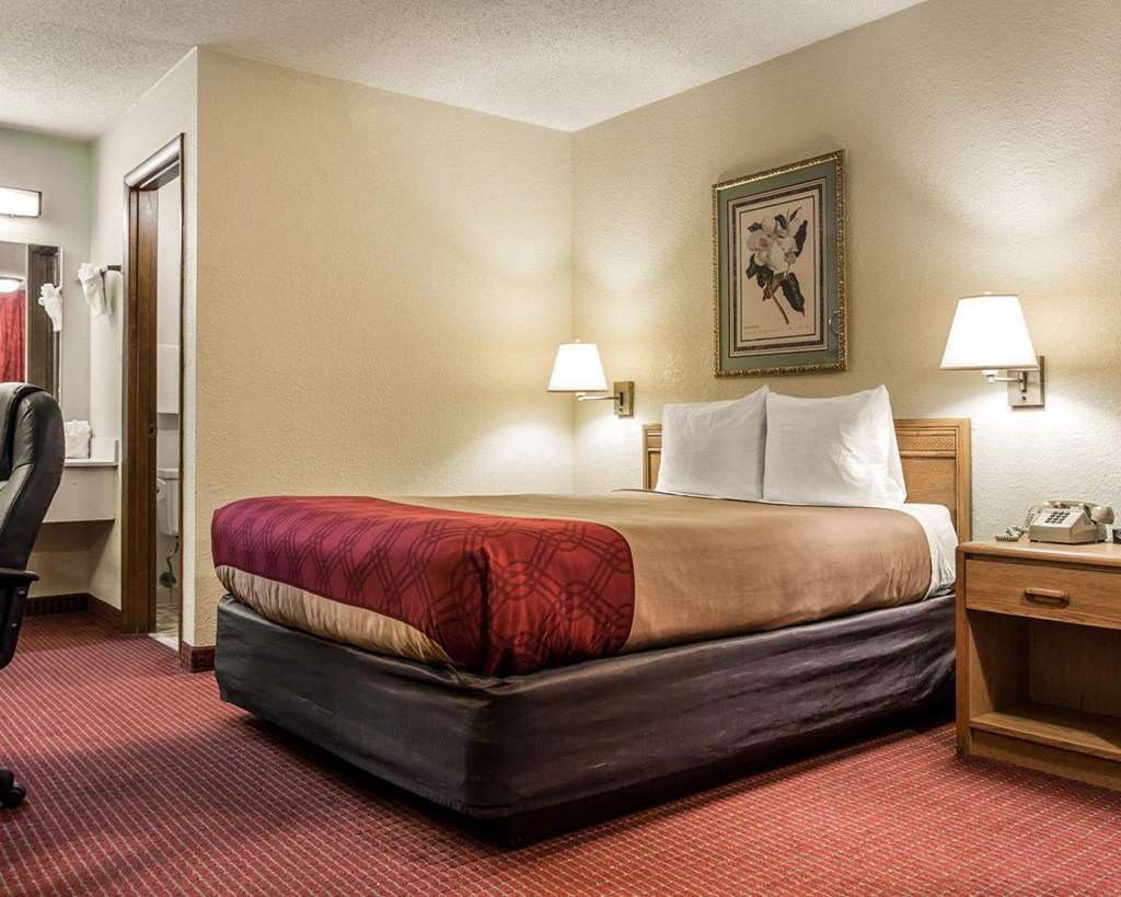 Econo Lodge Richburg Стая снимка